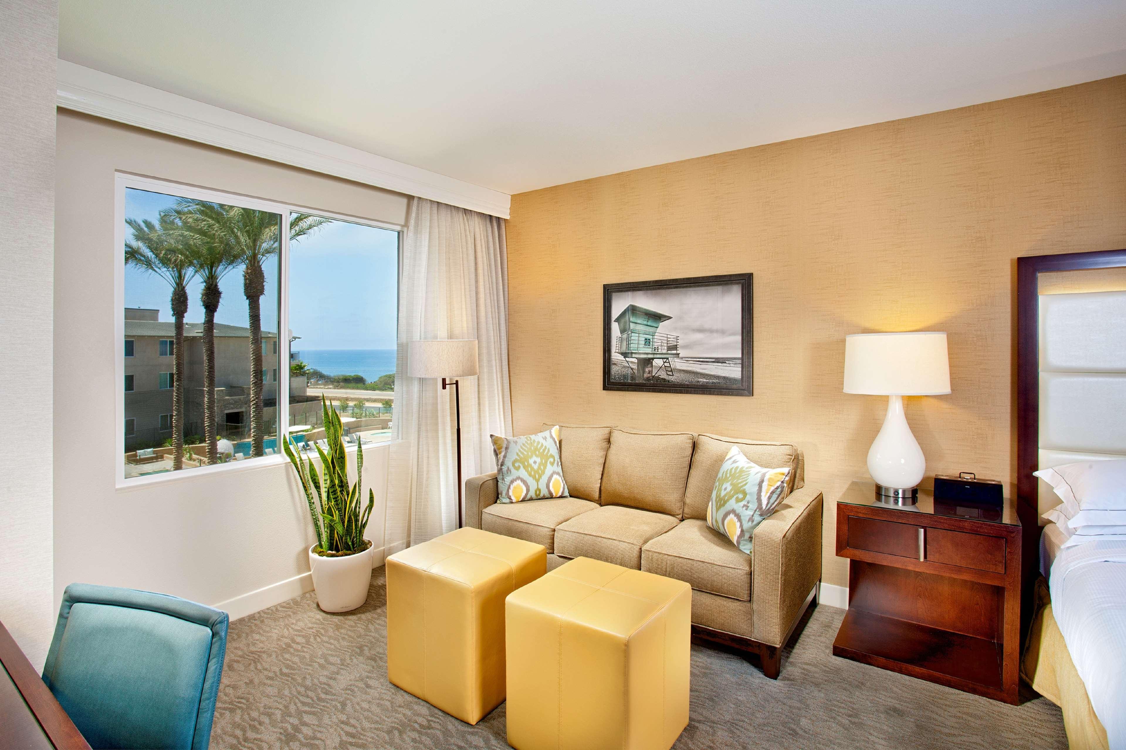 Cape Rey Carlsbad Beach, A Hilton Resort & Spa Exterior photo