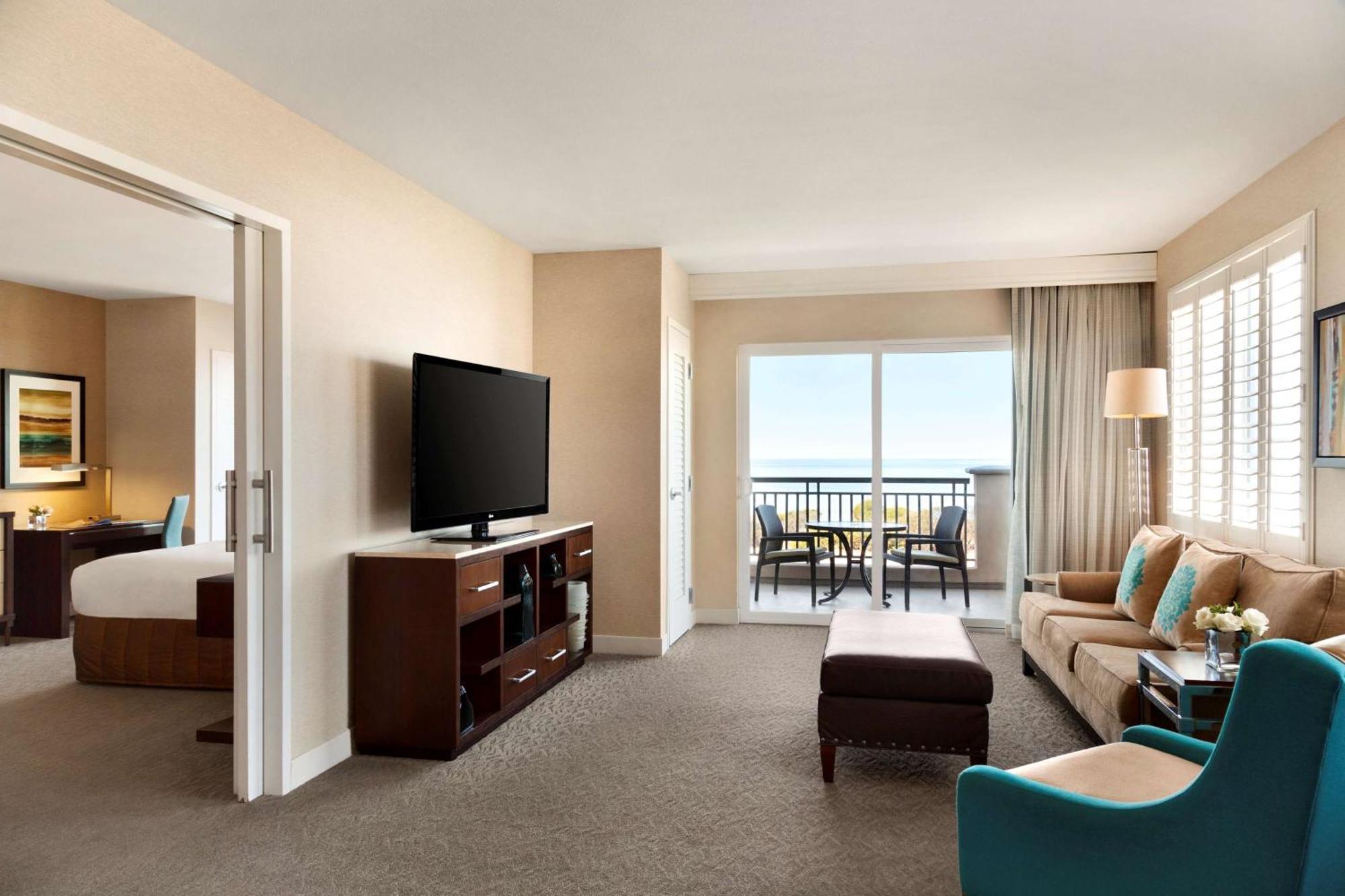 Cape Rey Carlsbad Beach, A Hilton Resort & Spa Exterior photo