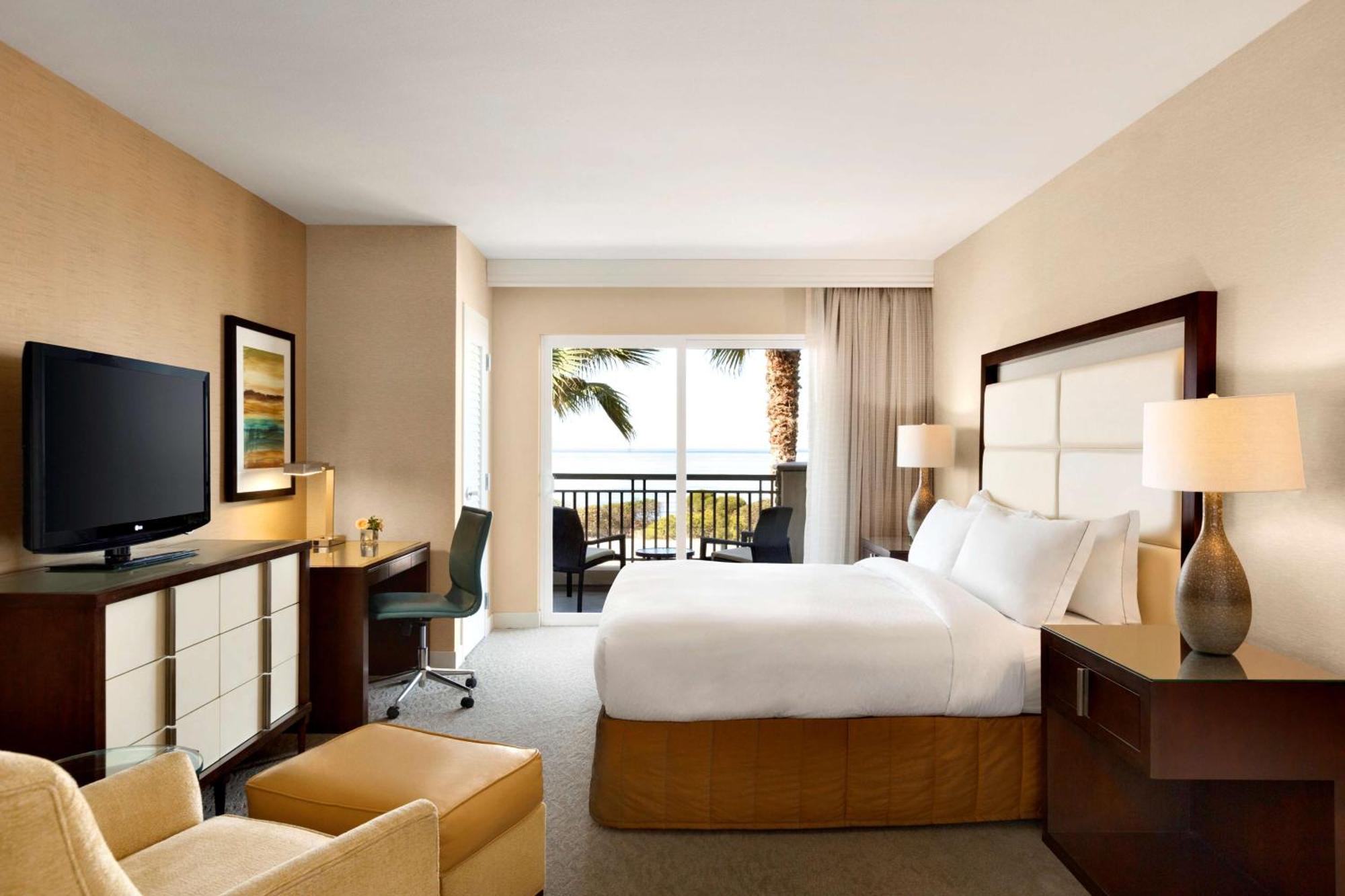 Cape Rey Carlsbad Beach, A Hilton Resort & Spa Exterior photo